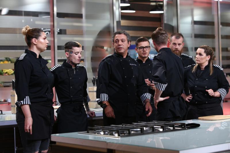 Chef Florin Dumitrescu a pierdut o concurentă la Chefi la cuţite. Emisiunea, lider de audienţă pe toate segmentele de public