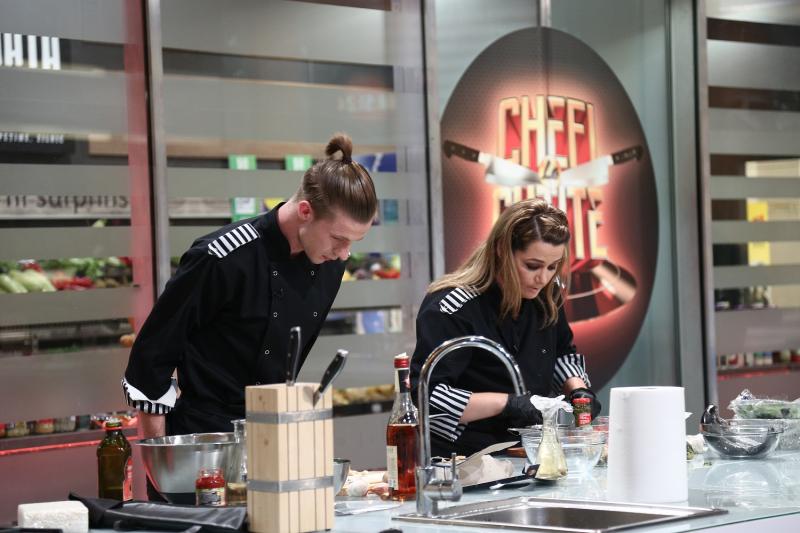 Chef Florin Dumitrescu a pierdut o concurentă la Chefi la cuţite. Emisiunea, lider de audienţă pe toate segmentele de public