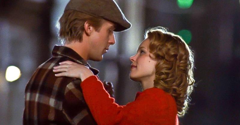 Rachel McAdams și Ryan Gosling, într-o scenă din ''The Notebook''
