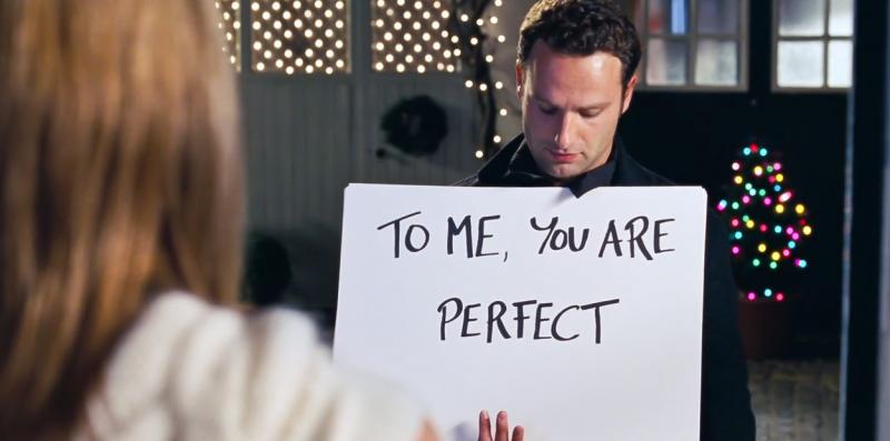 Celebra scenă ''To me, you are perfect'' din ''Love Actually''