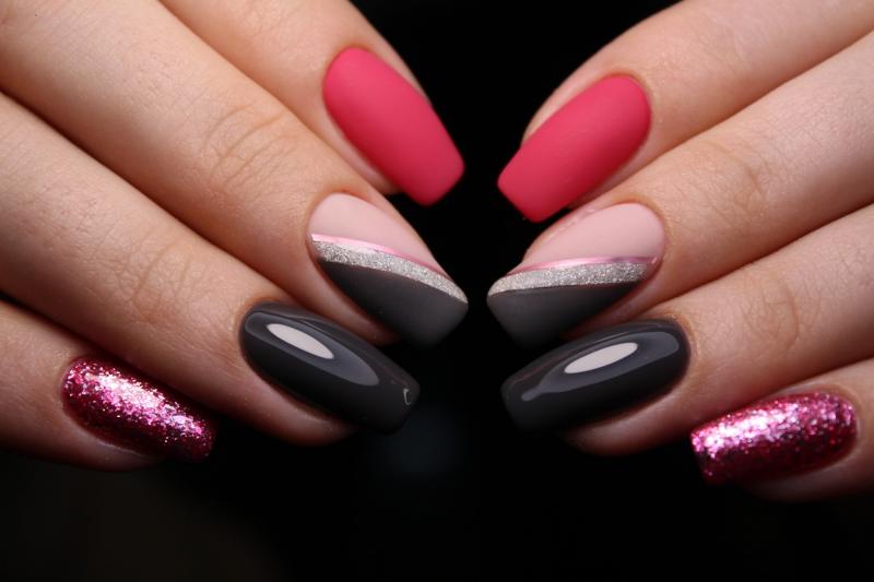 Ce spune forma unghiilor tale despre tine și personalitatea ta