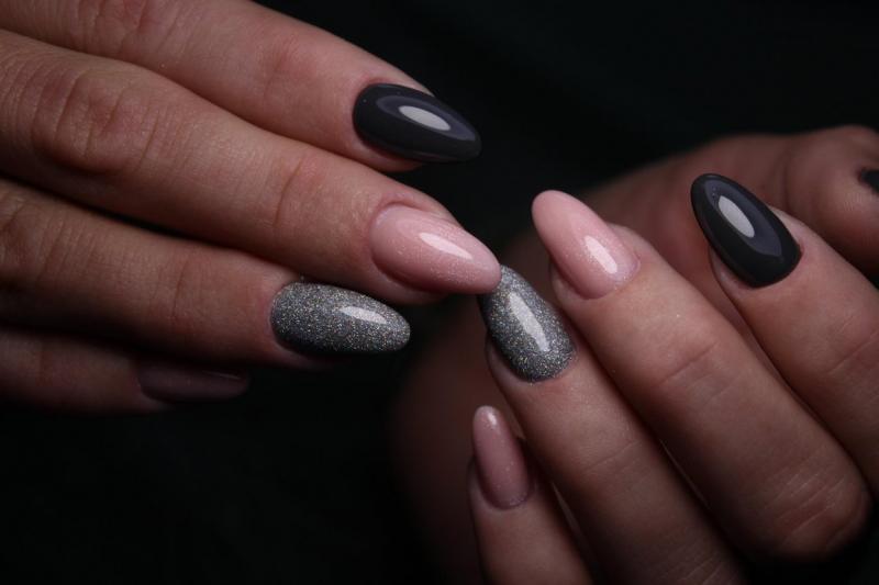 Ce spune forma unghiilor tale despre tine și personalitatea ta