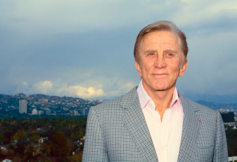 Vedete care au murit în 2020