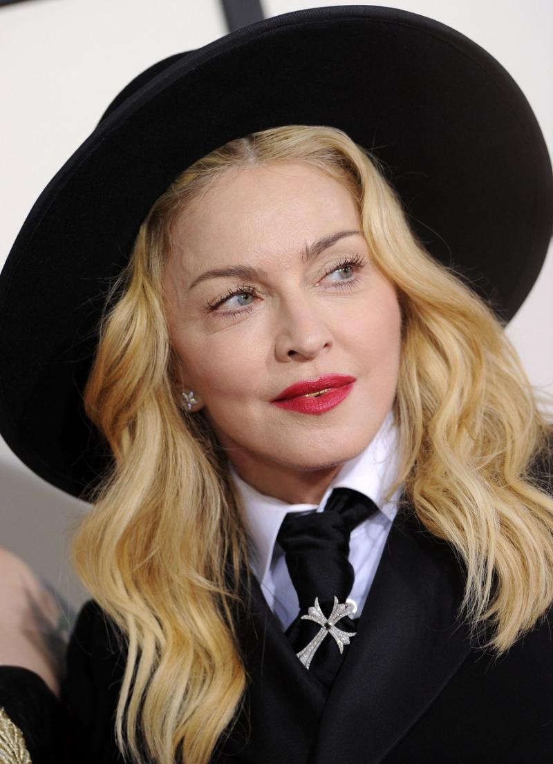 Vedete care impresionează cu stilul lor de viață simplu