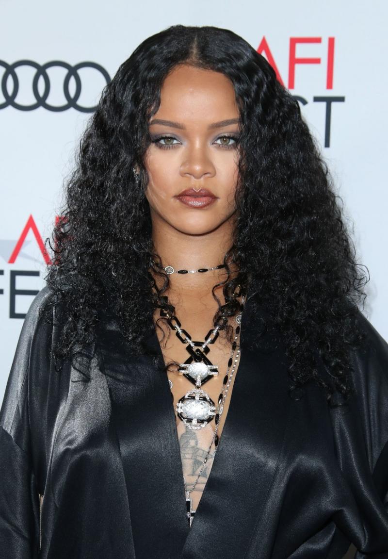 Vedete care impresionează cu stilul lor de viață simplu