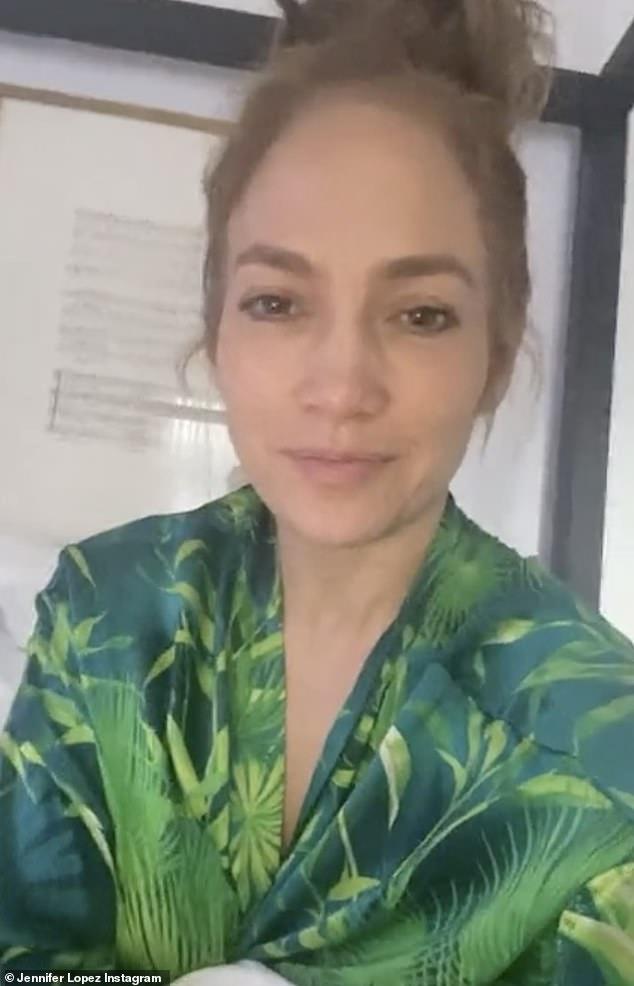 Jennifer Lopez, fără machiaj sau editări. Adevărul despre chipul ei când nu intră pe mâna specialiștilor în frumusețe