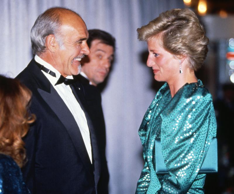 Apropiații spun că Prințesa Diana nu se simțea frumoasă. Șase trăsături ale corpului ei care nu îi plăceau