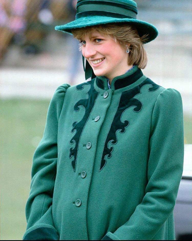 Apropiații spun că Prințesa Diana nu se simțea frumoasă. Șase trăsături ale corpului ei care nu îi plăceau