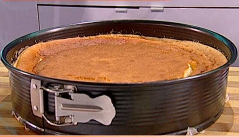 Cum se prepară cea mai reușită rețetă de Cheesecake japonez cu dulceață de vișine? Rețeta lui Chef Berry