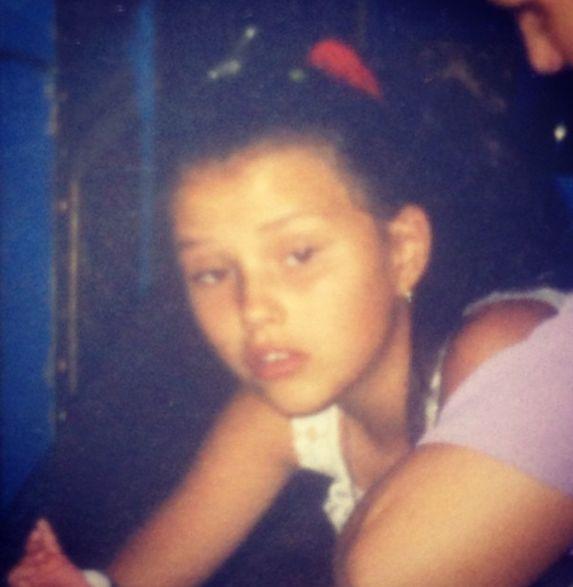 Cum arăta Daniela Crudu în copilărie. Fotografii din albumul de familie - FOTO