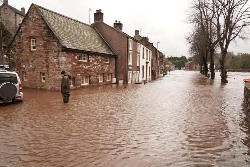 Imagini cu dezastrul lăsat de furtuna din Europa în urma căruia șapte oameni și-au pierdut viața. "Ciara" a distrus zeci de case și a avariat sute de mașini