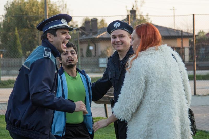 Ilona Brezoianu s-a trezit cu un pumn în nas, Ticu Pușcașu a căzut în noroi, Paula Chirilă și Teo Corban au dansat într-o cadă cu struguri, în noul sezon Mangalița