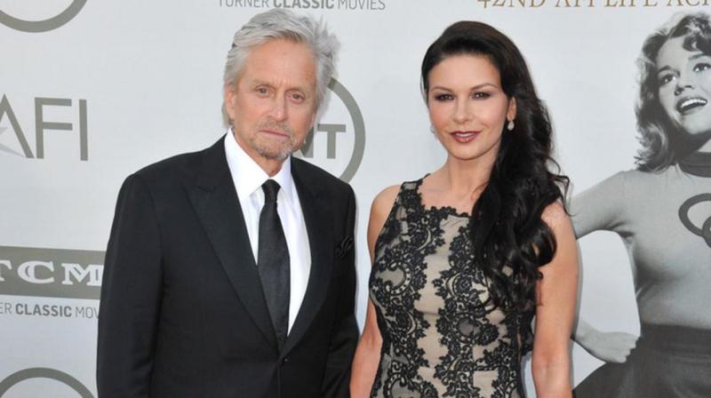 Sunt bogați, celebri, se iubesc și ies din tipare. Cupluri de vedete cu diferanță mare de vârstă între parteneri