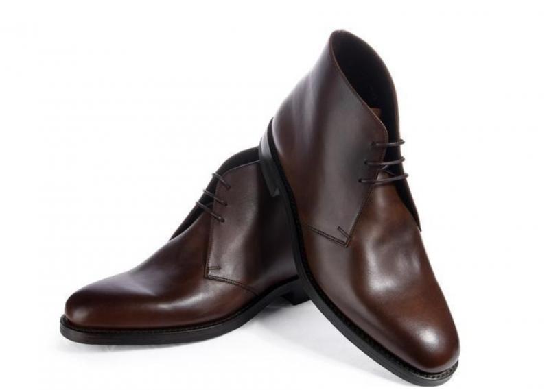 4 calități ale ghetelor care fac o echipă de succes cu costumul de business