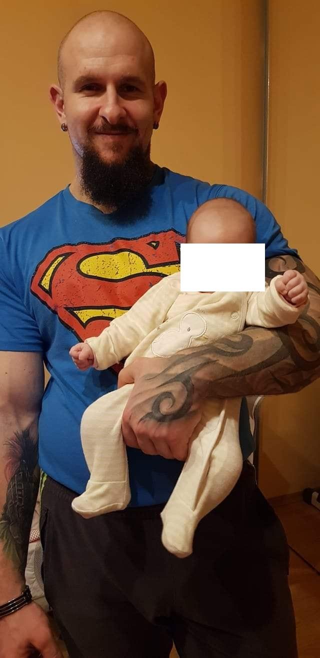 Lali era cât un munte, dar s-a prăbușit chiar în sala de sport unde era antrenor. Campionul de 28 de ani a lăsat în urmă o soție, dar și o copilă de doar un an