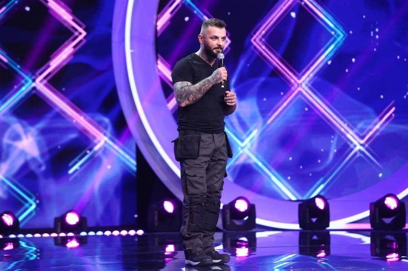 Asta DA premieră! Ce s-a întâmplat în prima ediție a sezonului opt iUmor: dansuri din altă lume, apariții prea sexy pentru cardiaci și un invitat cu adevărat special!