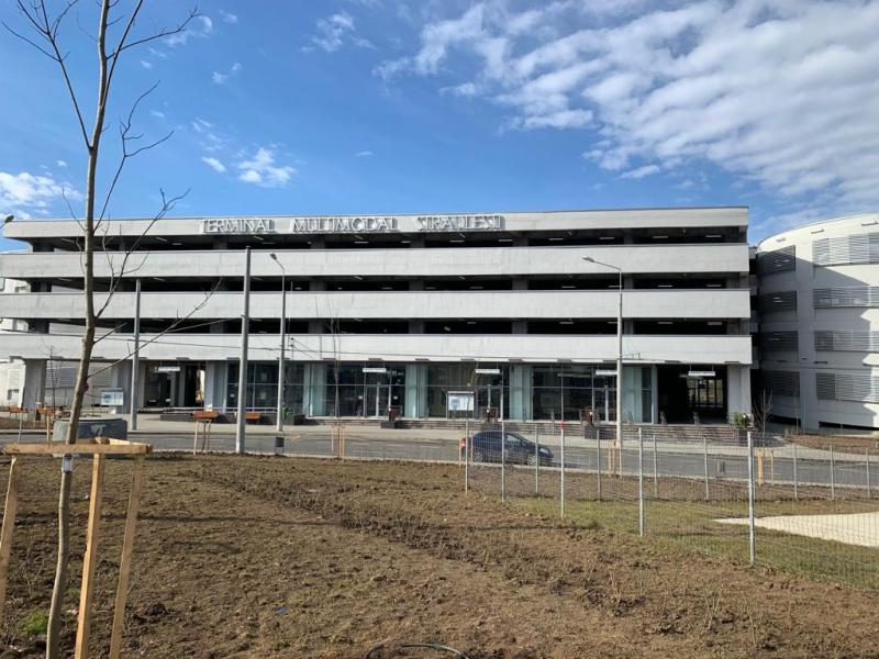 Parcarea de la Străulești a ajuns să fie gratis, după ce a stat goală timp de un an. Prețul era de 50 de bani/oră