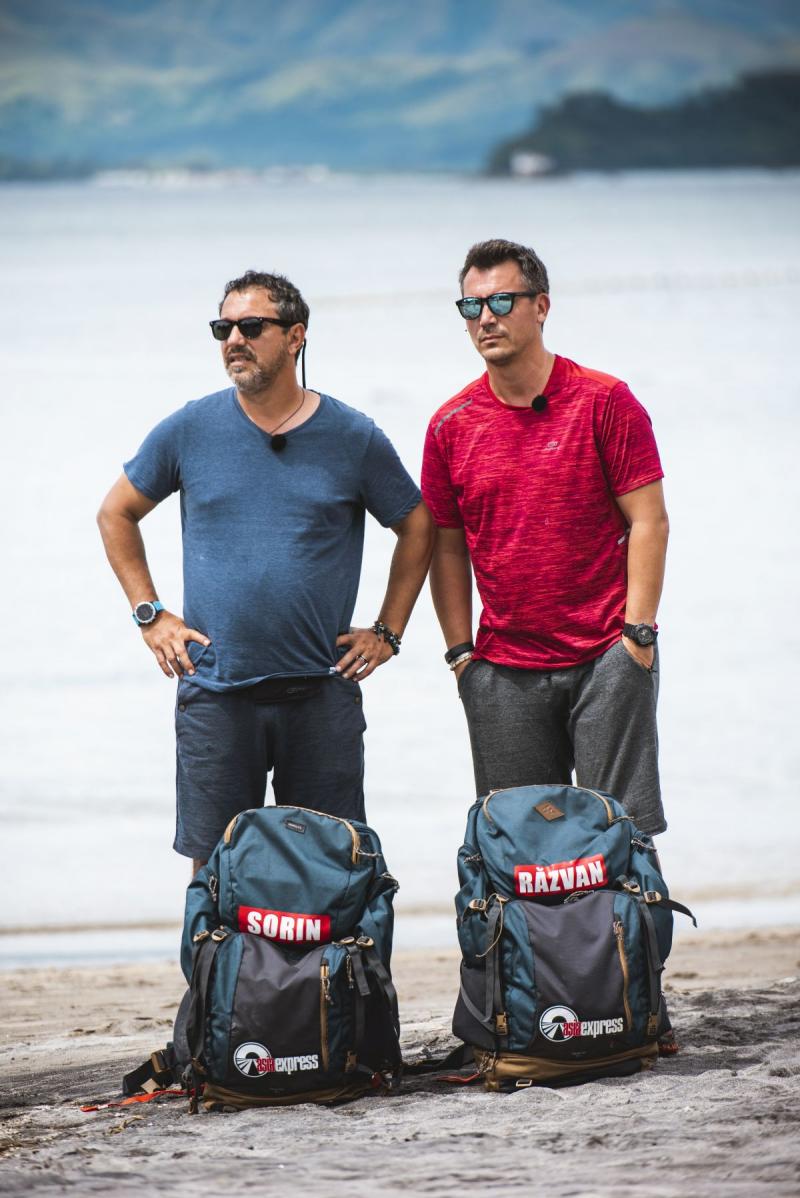 Chef Sorin Bontea și Răzvan Fodor serviți cu delicatese în Asia Express, sezonul 3: ciorbă de găină cu sânge