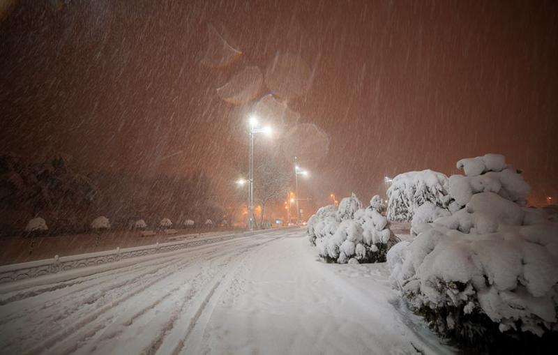 Imagini spectaculoase - Iarnă ca &icirc;n povești &icirc;n Capitală! Orașul a fost transformat &icirc;ntr-un castel al zăpezii