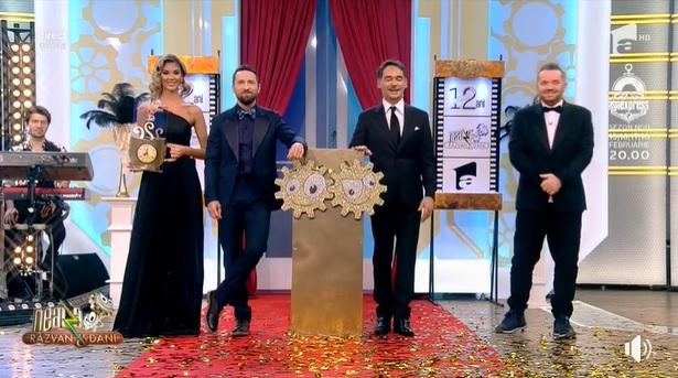 12 ani fr Neatza cu Răzvan și Dani: "Povestea acestei emisiuni începe cu o negociere, într-un loc de joacã pentru copii. 12 ani mai târziu..."