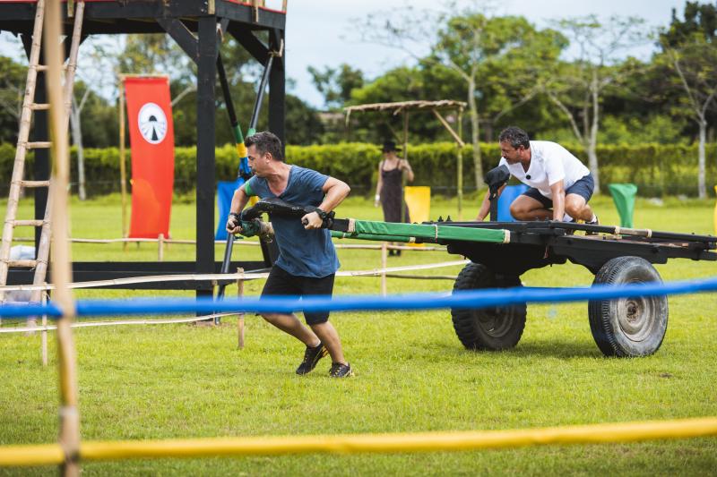 Bivolii s-au relaxat și concurenții s-au conformat! Au tras căruța și au trecut prin probe de foc! „Eram deja în altă dimensiune”