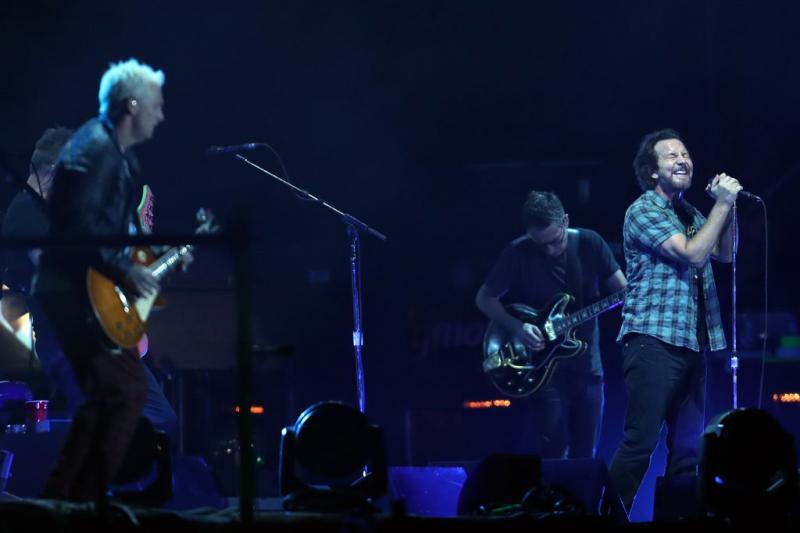 O serie de staruri pop au anunțat că și-au anulat concertele, din cauza răspândirii Covid-19