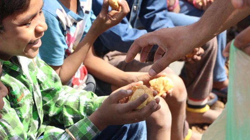 De ce mor milioane de oameni de foame? O explicație care șochează. Nu lipsa alimentelor este problema