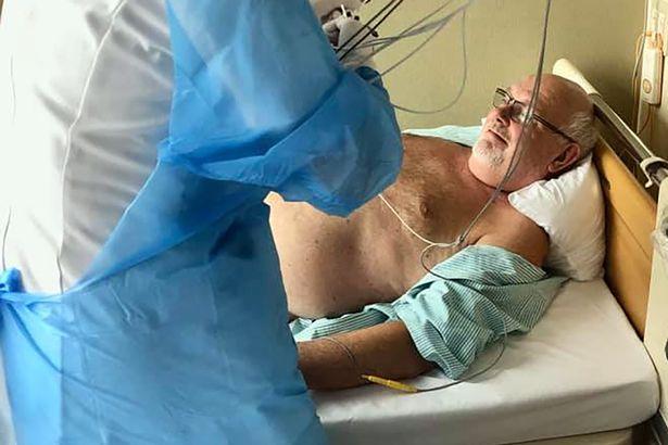 „Ne-a prins coronavirusul! Unii dintre noi ne-am crezut ca și morți, când COVID-19 ne-a izbit ca un tăvălug” FOTO