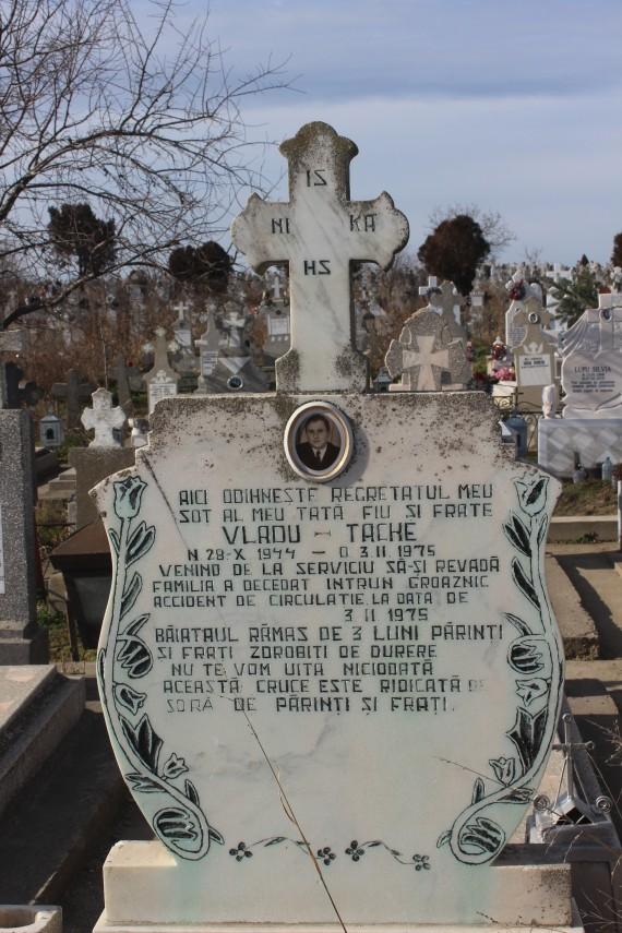 Camionul militar lovește autobuzul. 40 de oameni arși de vii. ”Sicriile erau sigilate. Cum să-ți iei rămas bun, creștinește?”