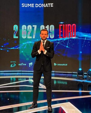 Peste 2.6 milioane de Euro s-au strâns în cadrul teledonului Români Împreună, organizat de Antena 1, Antena Stars, Happy Channel, ZU TV, Antena 3 şi Fundaţia Mereu Aproape şi suma nu se opreşte aici