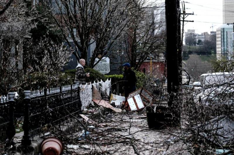 Imagini apocaliptice! O tornadă puternică a spulberat un oraș din SUA. Cel puțin 25 de oameni au murit. Video