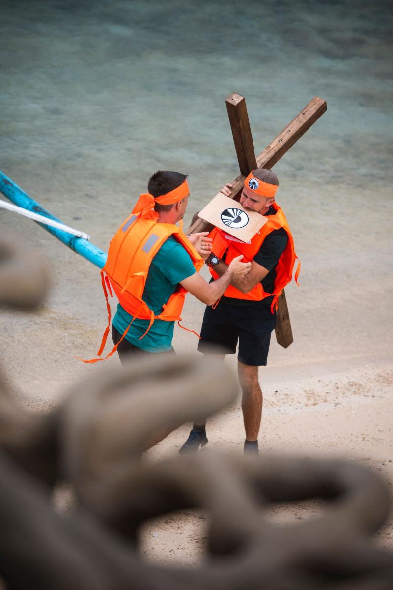 „Asia Express - Drumul Comorilor”, din nou lider de piață! Alex Abagiu și Radu, salvați de ancora verde! Galerie foto