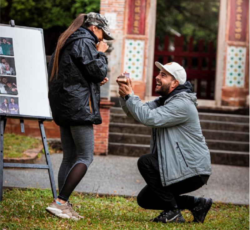 A spus „DA”! Speak a cerut-o în căsătorie pe Ștefania, la Asia Express