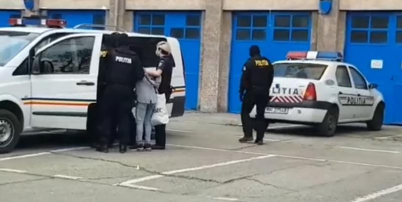 Informația momentului! Ce au pățit agresorii care au aruncat cu pietre în polițiști, la Hunedoara