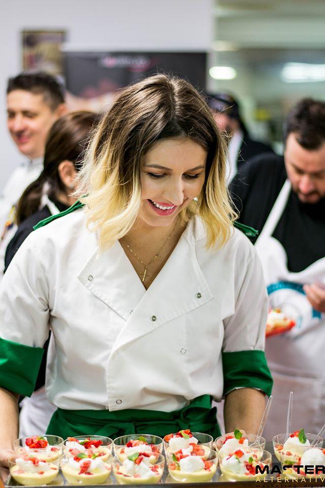 Surpriză de proporții la Chefi la cuțite. Răzvan Babană, schimb de replici cu o fostă concurentă a show-ului: ”Acuș vine vremea și ne vom revedea!”