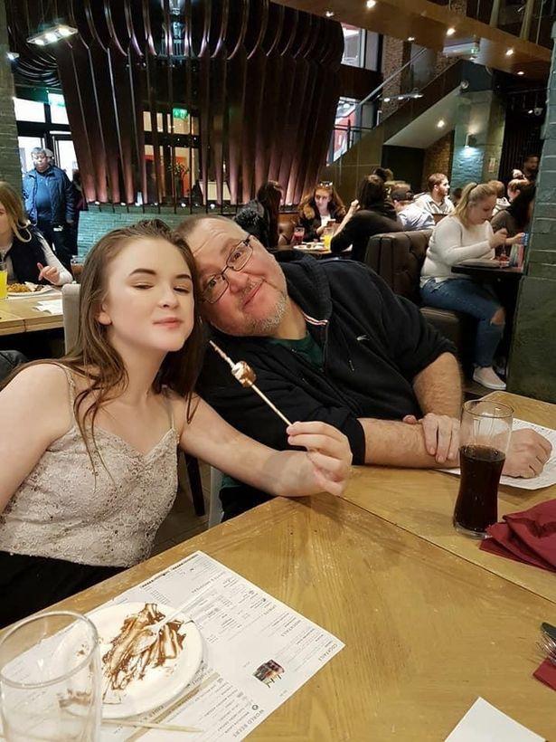 „Am avut 15 minute să îmi iau adio. N-am putut să îl ating, să îl sărut”- Așa sunt destrămate familii, căsnicii. Așa rămân copii fără părinți