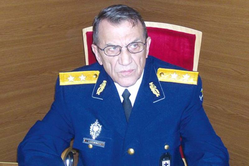 Omul care i-a apărat pe soții Ceaușescu la procesul din '89 a murit! Generalul Lucescu a fost avocatul dictatorului