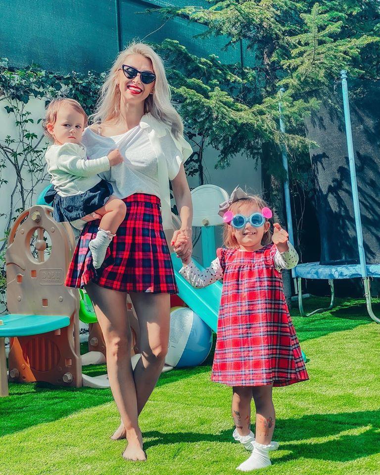 S-a aflat! Câți bani face Andreea Bălan din YouTube. Câștigă Dorian Popa mai mult ca ea? „Dacă nu vă place, nu mă urmăriți!”