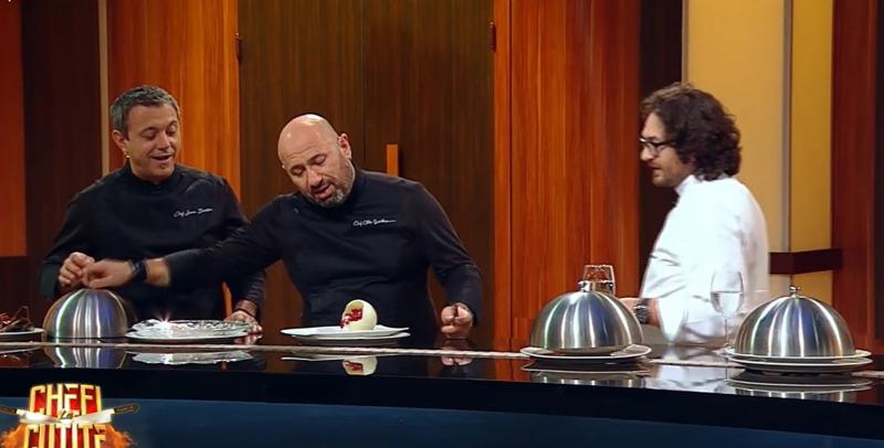 Jurații de la Chefi la cuțite au început să se certe când a venit mâncarea! „Bontea e nemâncat din Asia, dar Dumitrescu de ce se bagă în seamă?!”