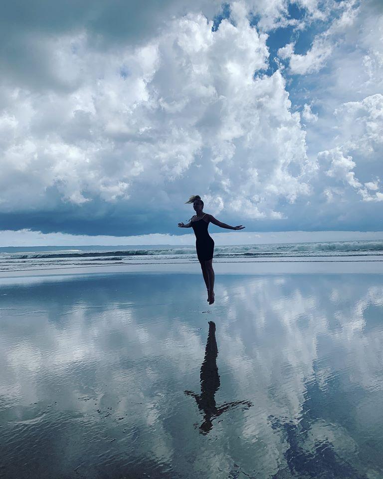 ”Izolarea oamenilor a dus la o epidemie de țânțari." Vacanța din Bali s-a transformat într-un coșmar pentru Lora! ”Poartă virusul Dengue, mai periculos decât coronavirus”