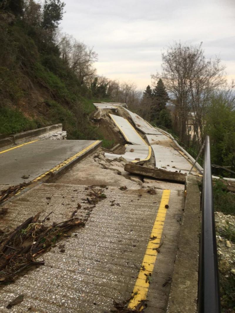 Sfântul Munte Athos, tragedie fără precedent! Mănăstirile sunt puternic afectate! Ce au fotografiat pelerinii