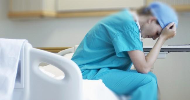 „A dat cu clor după mine. Mi-a spus că a început lupta pentru supraviețuire”. Medic rezident din București, dat afară din locuința închiriată, de teama coronavirusului