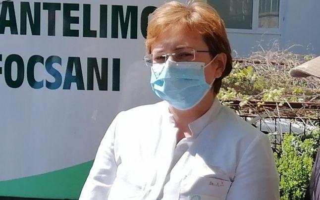 Doi copii, mesaj emoționant pentru mama lor, aflată în prima linie a luptei cu COVID-19: ”Mama este glasul de înger care ne spunea povești. Așteptăm ziua victoriei!”