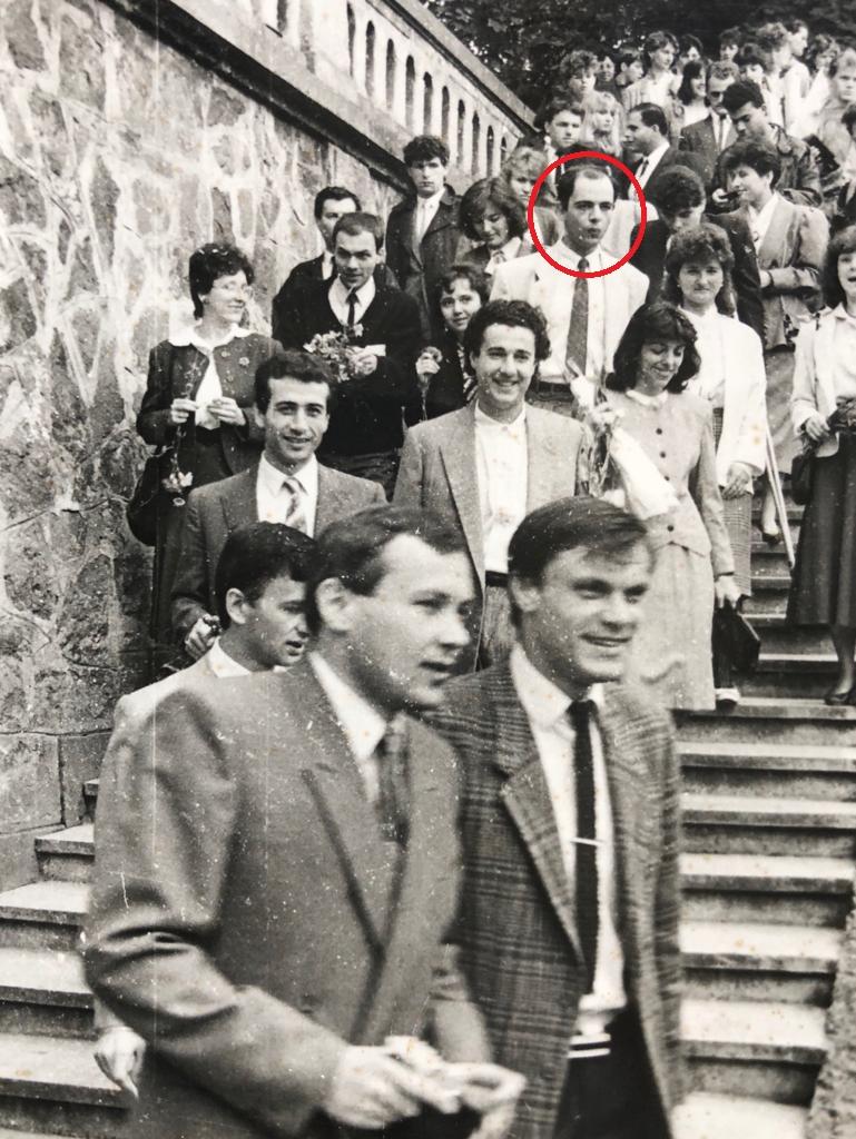 Raed Arafat, fotografii de colecție din tinerețea secretarului de stat. Cum arăta doctorul în urmă cu 30 de ani. Lucruri mai puțin cunoscute despre fondatorul SMURD