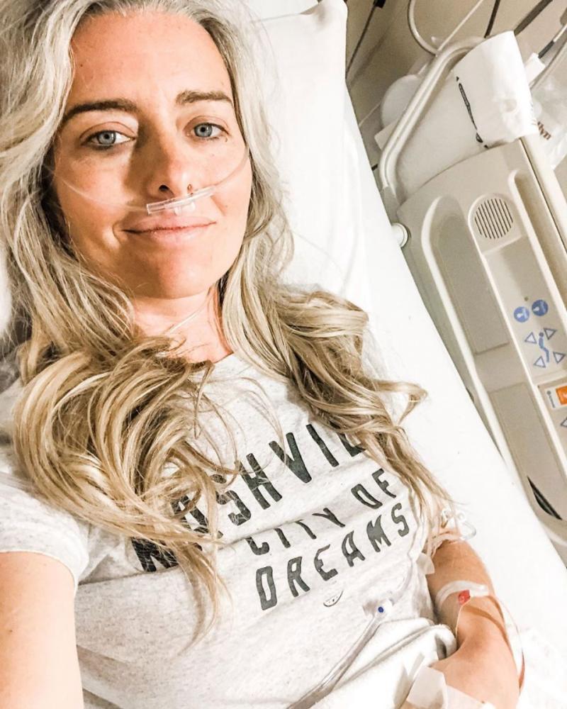 „Am născut singură, într-un salon de spital, în plină pandemie. Bebelușul meu a murit înainte să apuc să îl țin în brațe”