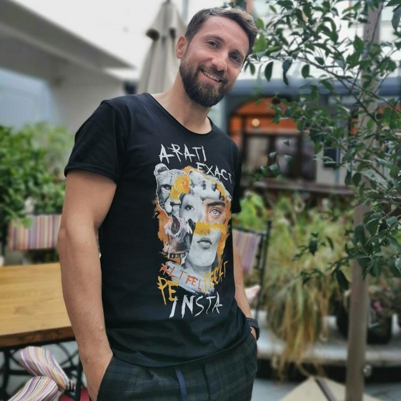 Este celebru, carismatic, foarte îndrăgit și apare zilnic la televizor! Recunoști personajul? |FOTO