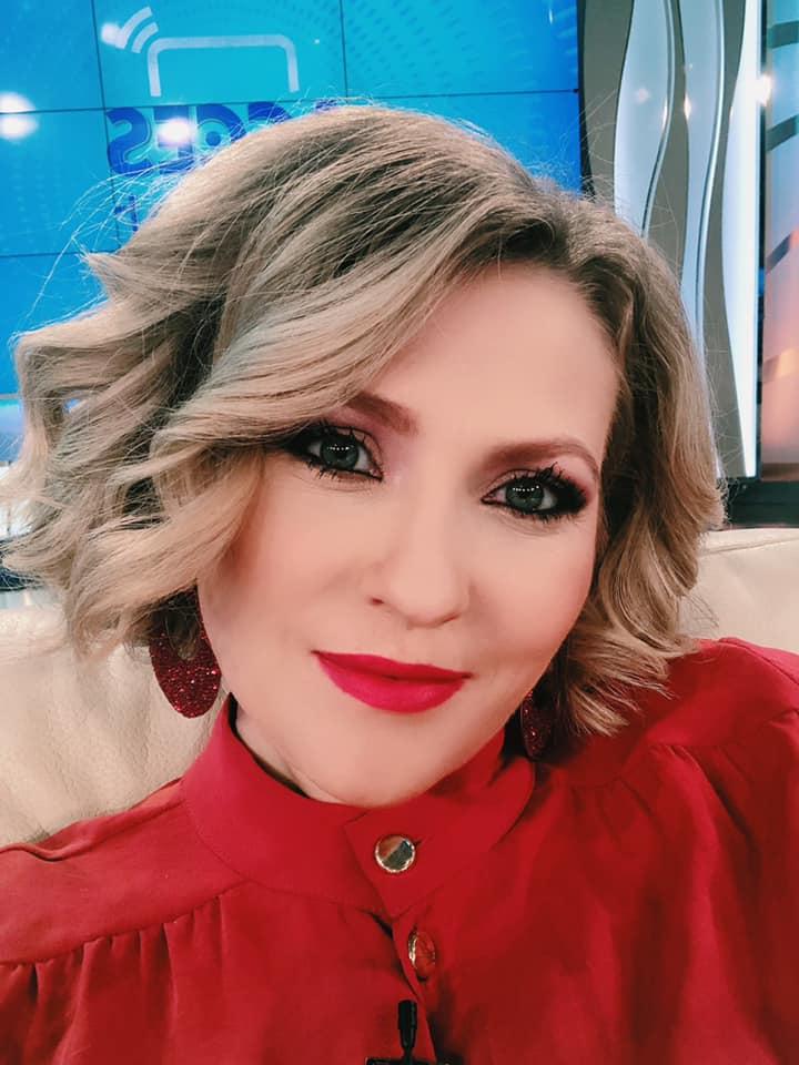 Ce face Mirela Vaida în pauzele de publicitate! O să vă placă ce veți vedea! |FOTO