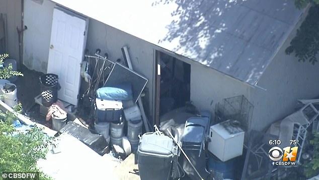 Și-a torturat singurul nepot, săptămâni în șir! Băiețelul a fost găsit legat, încuiat într-un șopron: „Buni m-a băgat aici. Stau așa de când s-a închis școala”