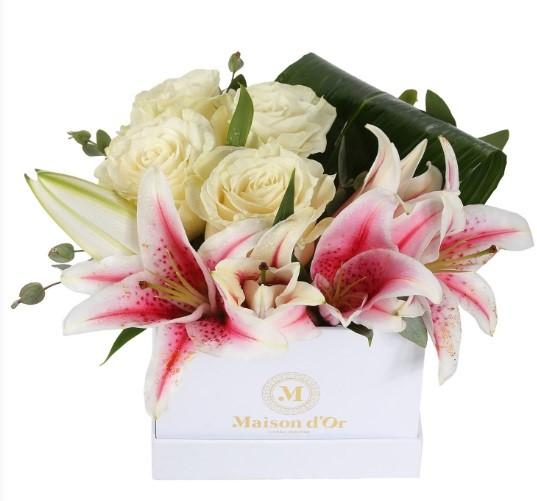 În perioada aceasta, comandă online flori pentru Sfinții Constantin și Elena!