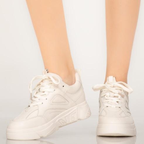 Picioarele tale merită să fie răsfățate cu adidași de damă calitativi